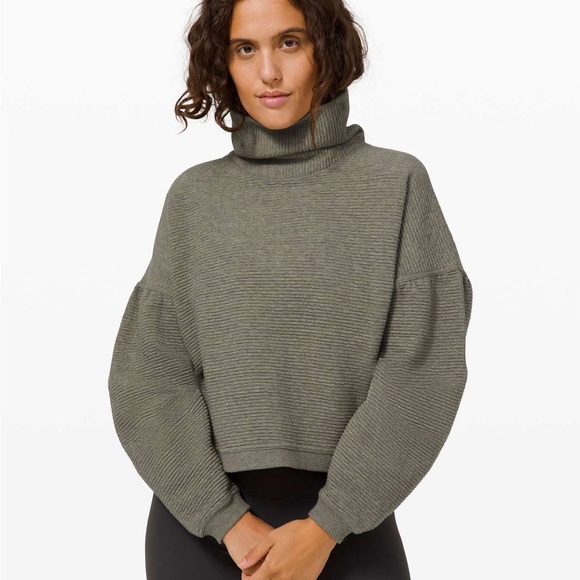lululemon athletica Sweaters - Lululemon peaceful moments pullover